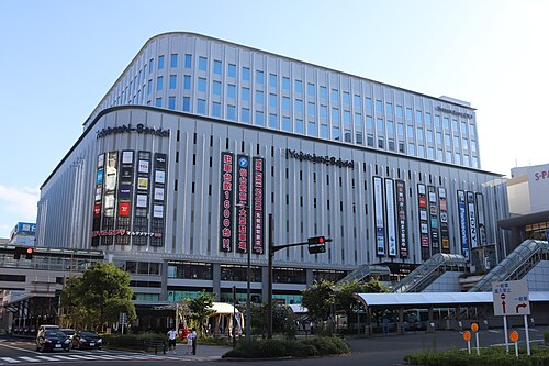 ヨドバシカメラの看板・ロゴが写った店舗写真